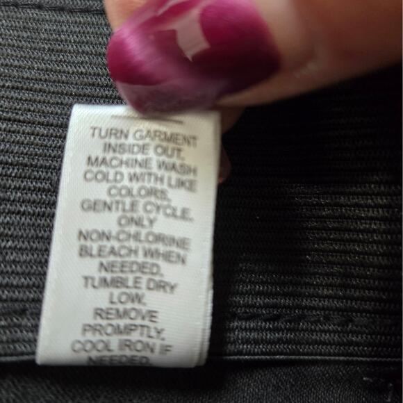 Est. 1946 Denim Black Capris/Cropped Jeans Women's Pull On Size-See Measurements - Picture 8 of 8